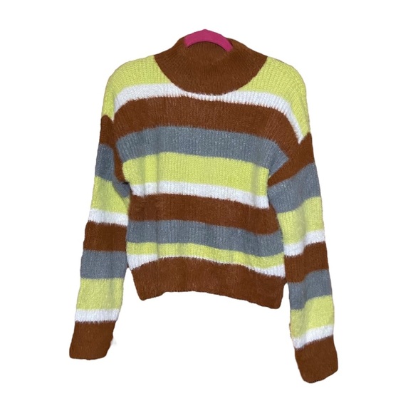 Striped Fuzzy Sweater‎ Medium Mock Neck Cropped Long Sleeve Cozy - Picture 2 of 6
